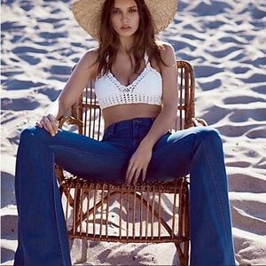 FREE PEOPLE Bell Bottom Flare Jeans..